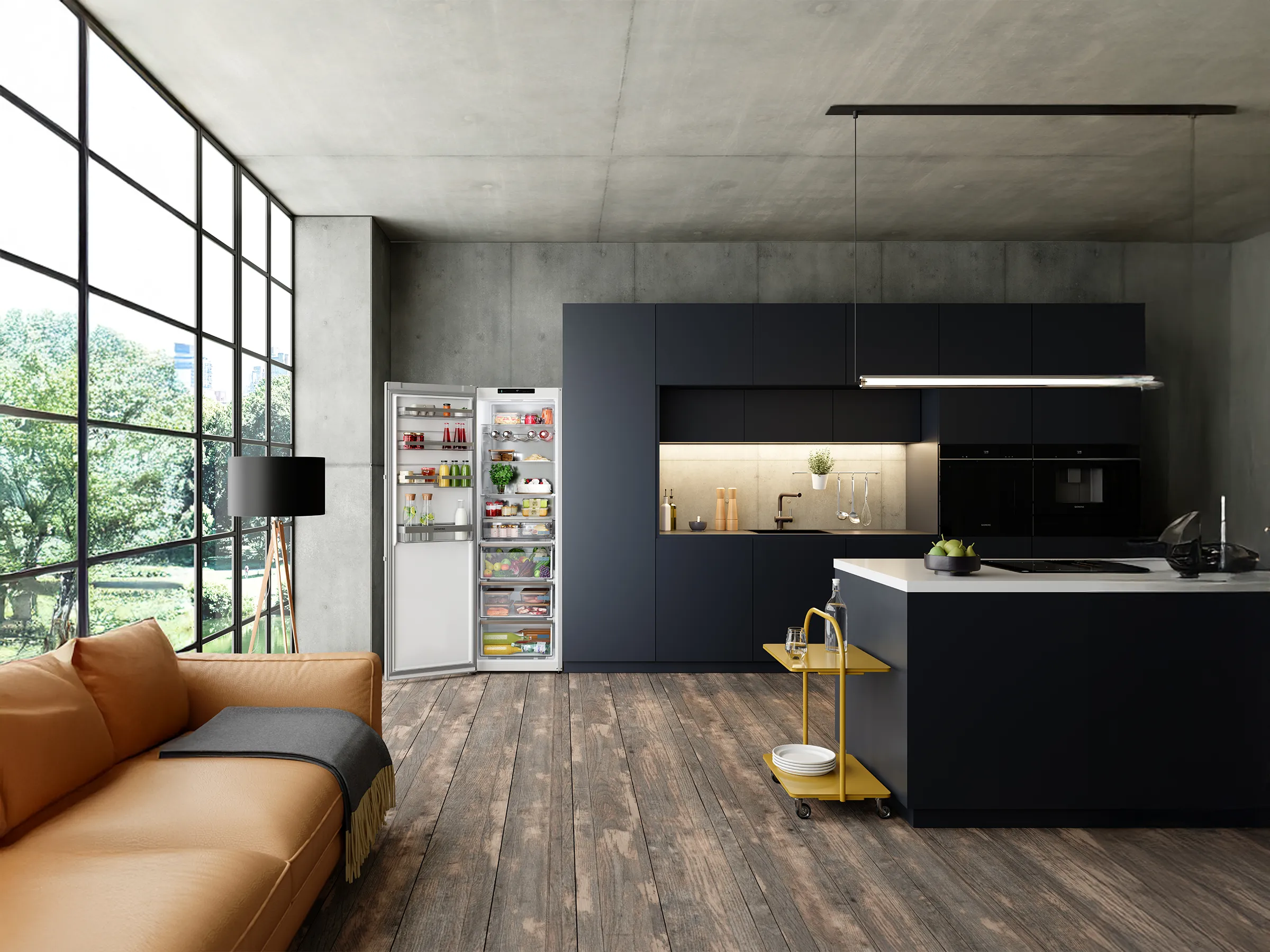 Einzelner Single Door Gefrierschrank. Geöffnet, in einer dunklen, modernen Küche.