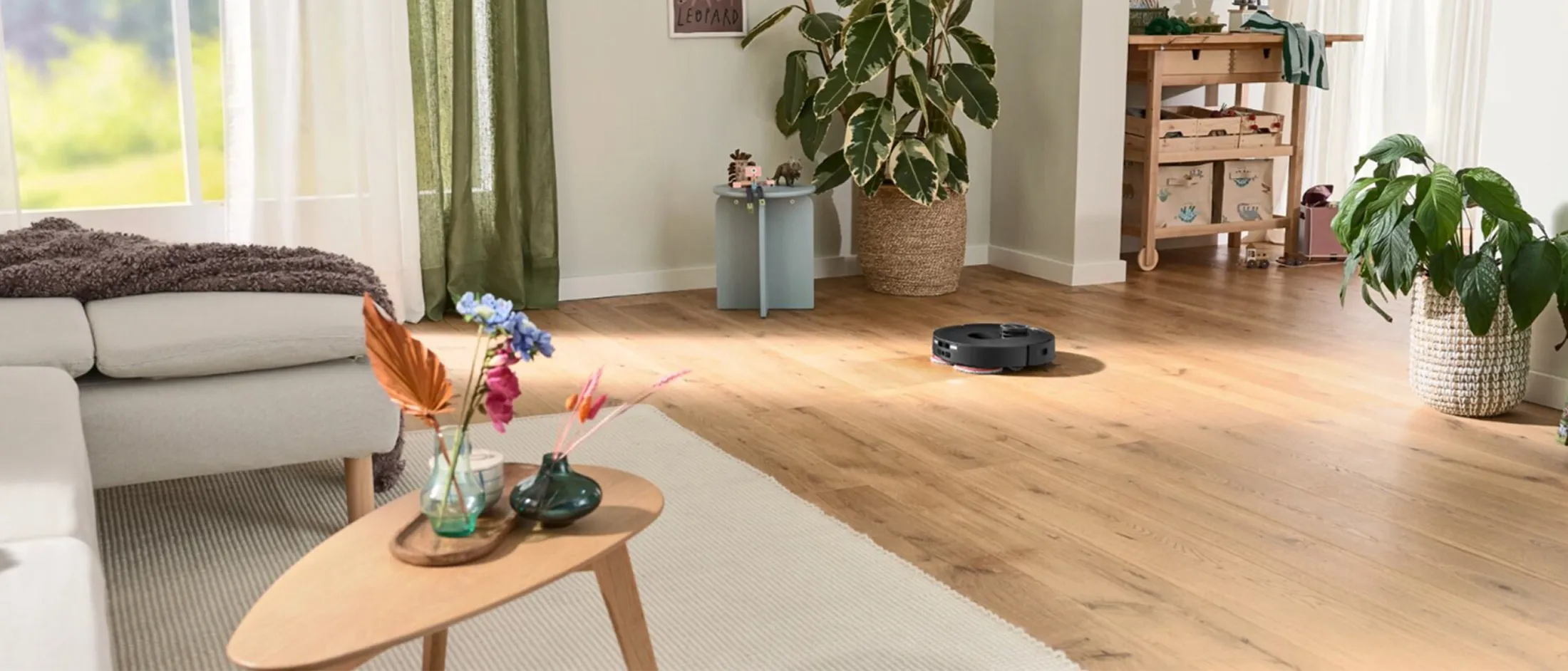 Spotless i ett modernt vardagsrum, talebubbla: 'Jag har förstått det.