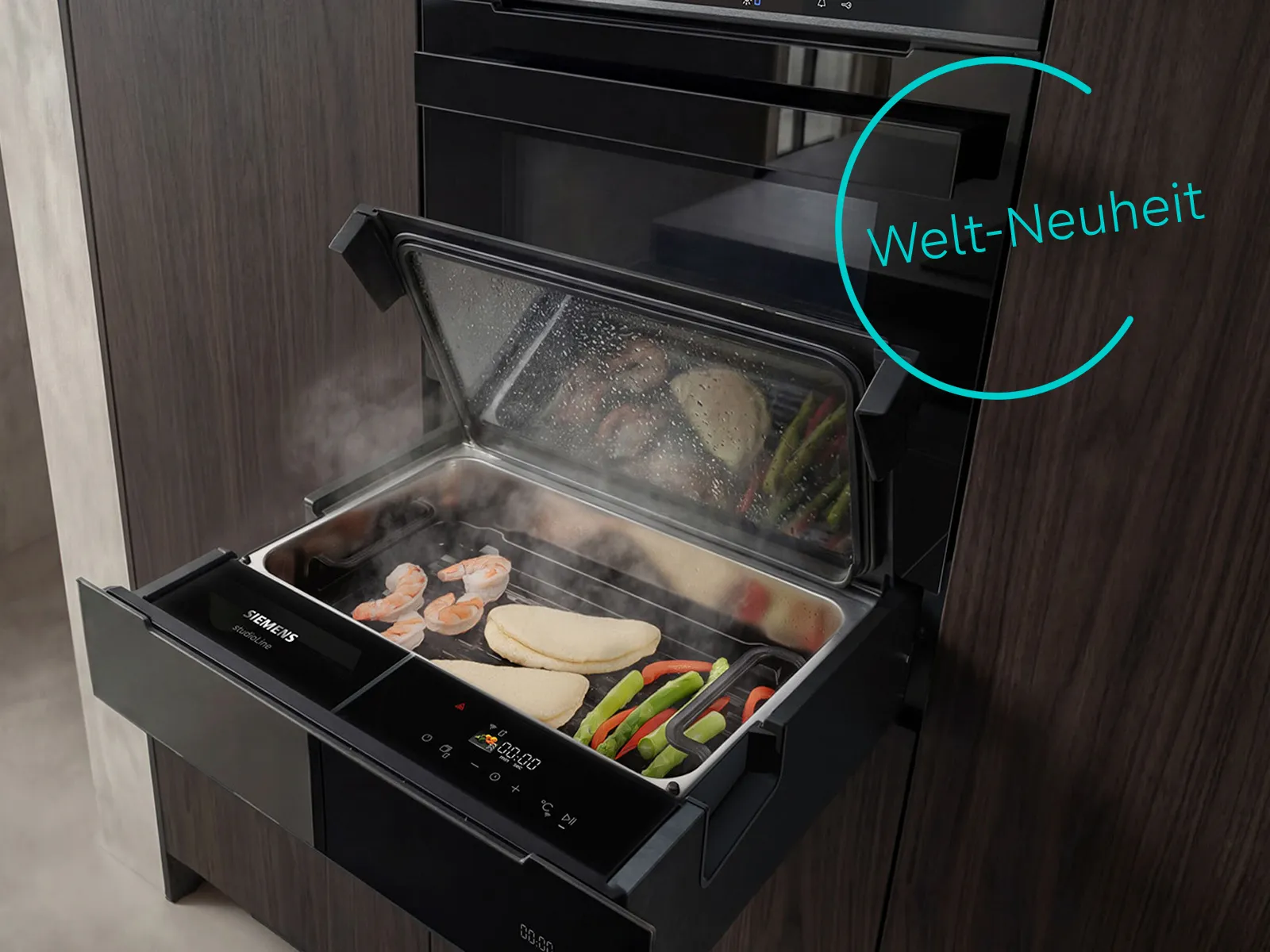 Siemens Dampfschublade eingebaut in einer Küchenzeile, nicht kombiniert mit einem Backofen, sondern Solo eingebaut.