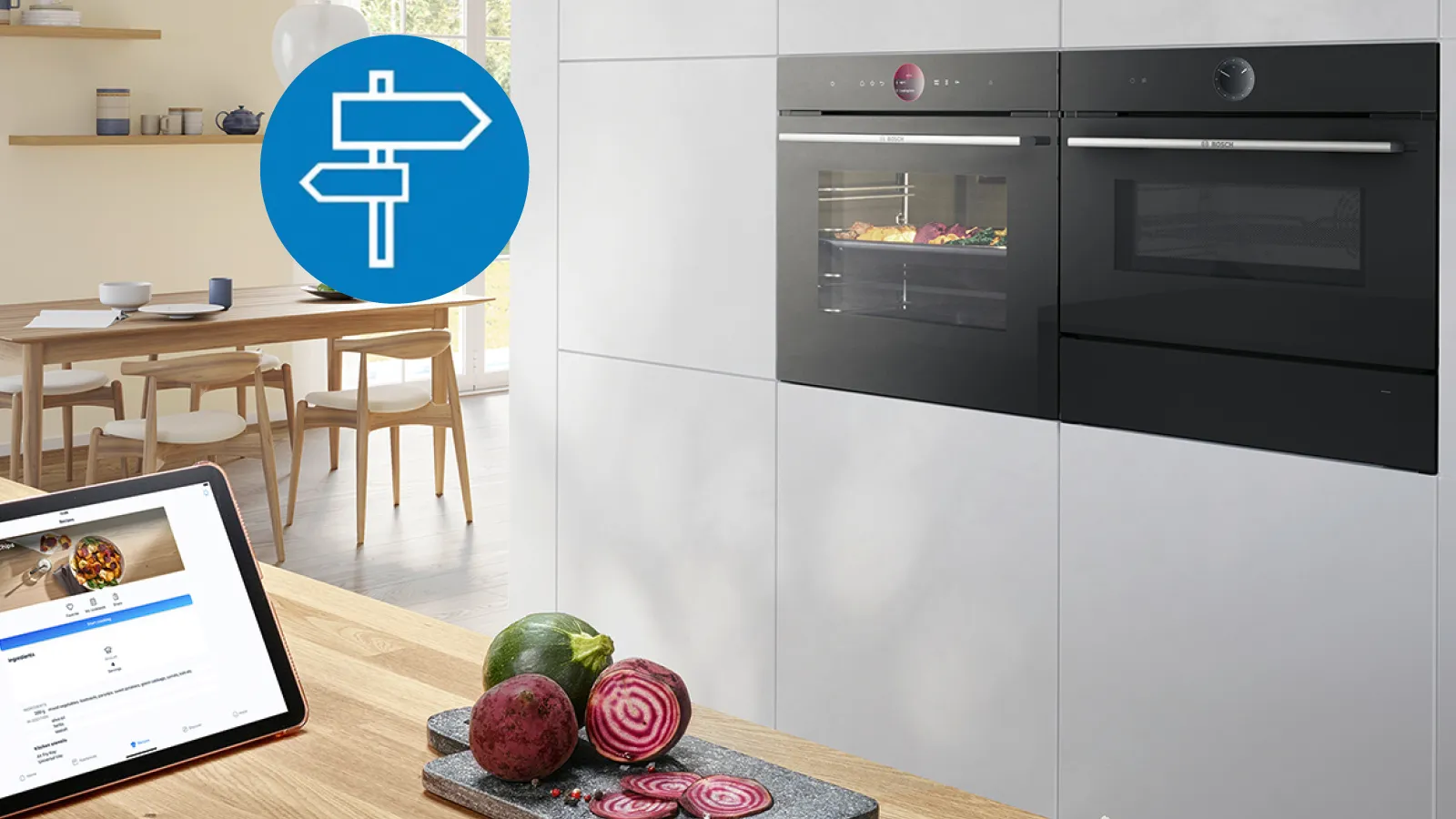 Ovendisplay met de functie "Baking Sensor" en afbeeldingen van ingrediënten.