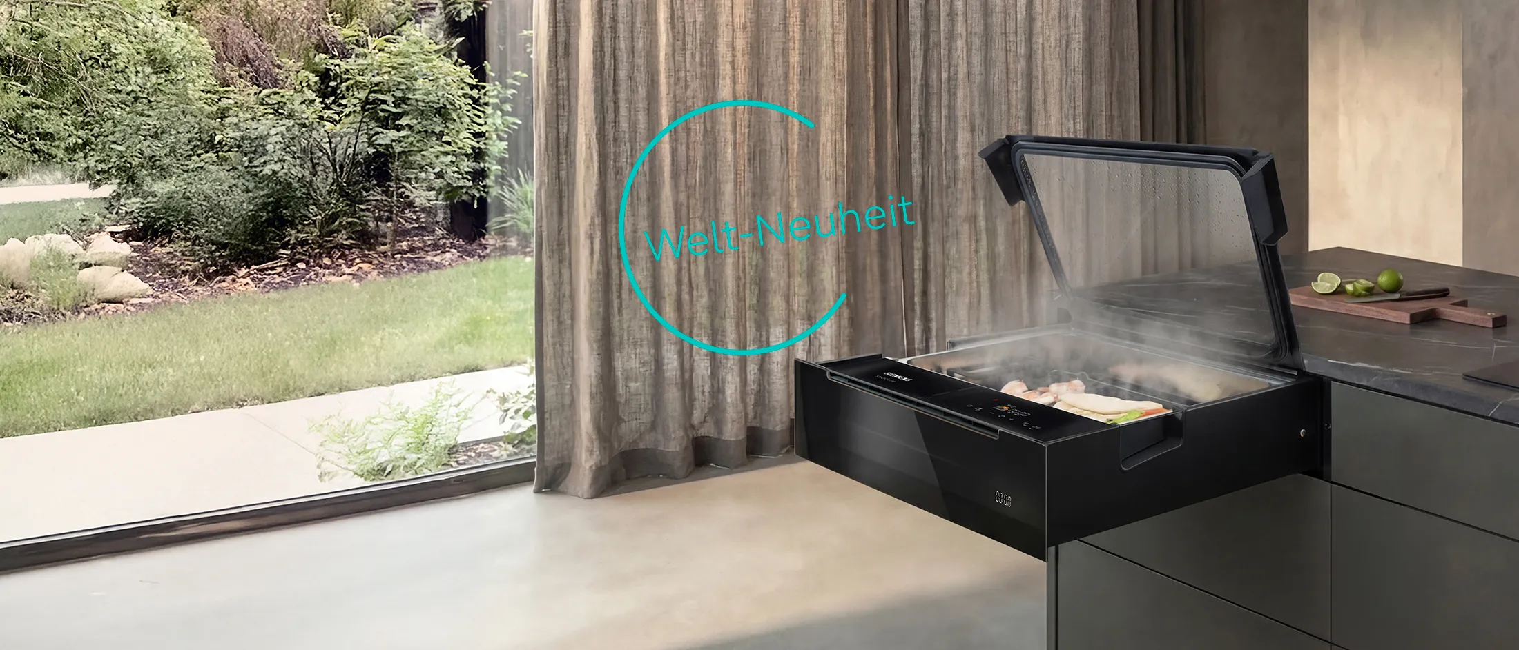 Geöffnete Siemens studioLine Dampfschublade mit gedämpften Schnrimps, Buns und Gemüse.