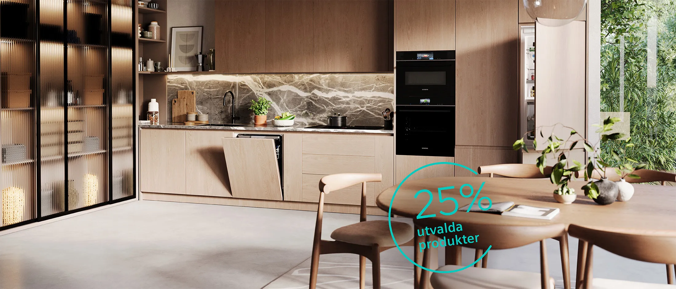 Modernt kök i ljust trä med svarta vitvaror från Siemens