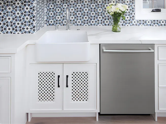 The Sapphire® Dishwasher