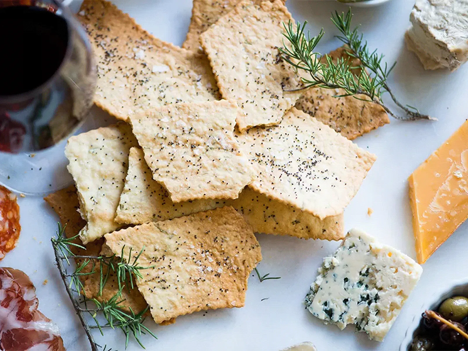 Rosemary Poppy Seed Cracker