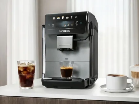 Fully automatic coffee machine EQ600 iAroma on a kitchen worktop.