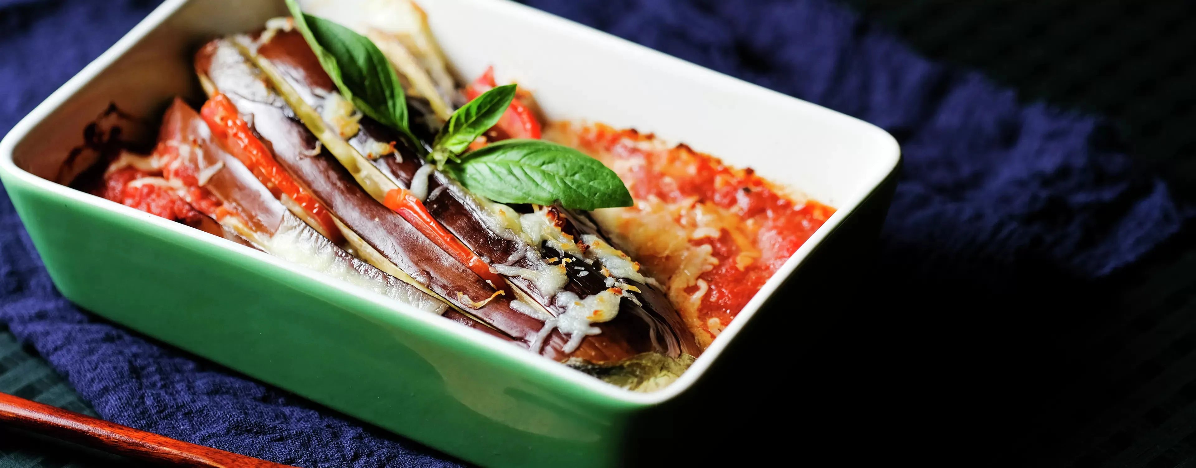 Siemens built-in oven to cook Baked Eggplant with Tomato Sauce