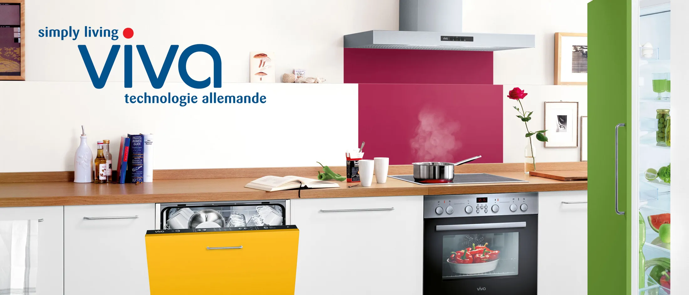 Logo avec le texte « simply living viva technologie allemande » en bleu et un petit point rouge au-dessus du « i » de « viva ».