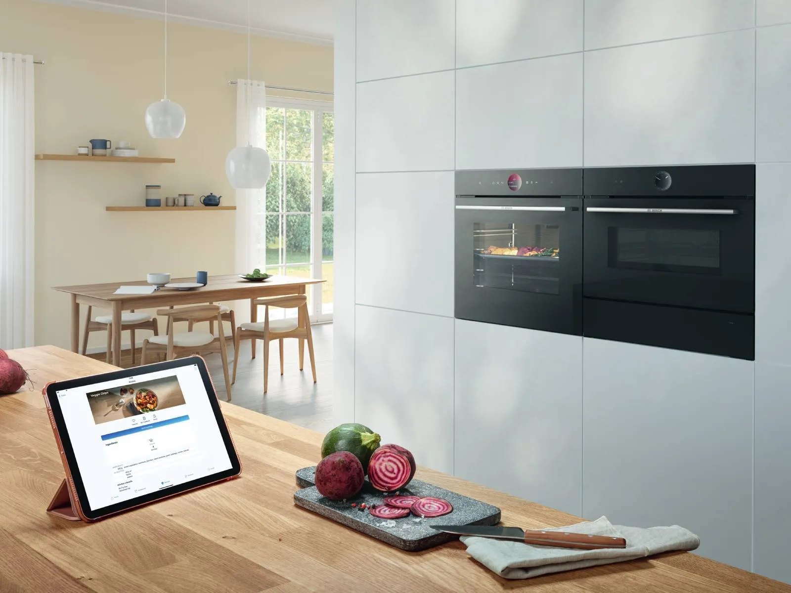 Smart oven with Home Connect