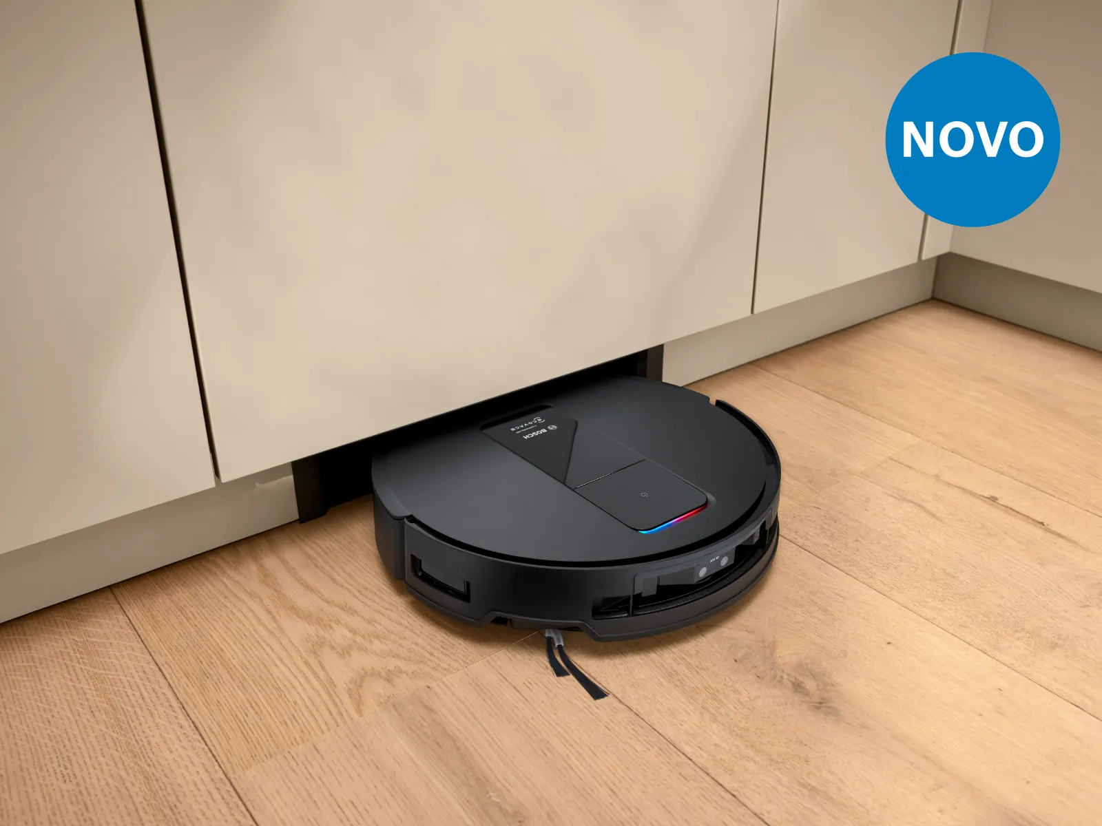 Spotless robot usisivac ulazi u svoj ugradnu stanicu u kuhinji