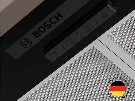 Pannello di controllo della cappa Bosch con impostazioni a 3 velocità e pulsante della luce, prodotto in Germania.