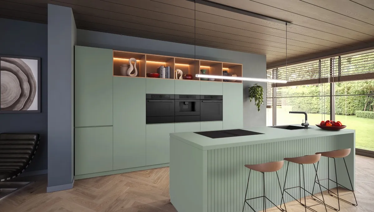 Bucătărie modernă, verde, cu cuptoare Bosch cu design mat încorporate.
