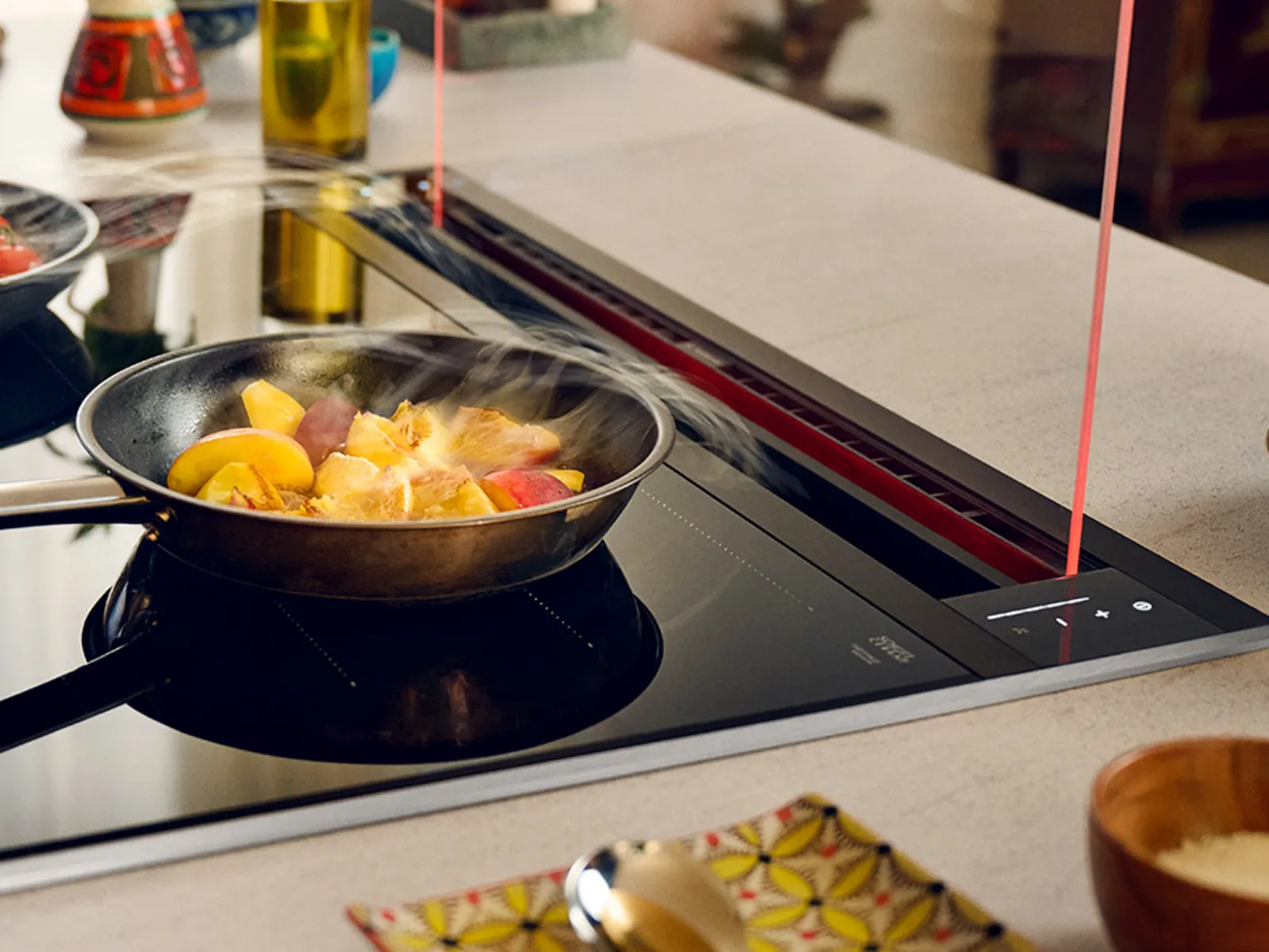 Glass Draft and hob in Metallic Silver, cooking with fire