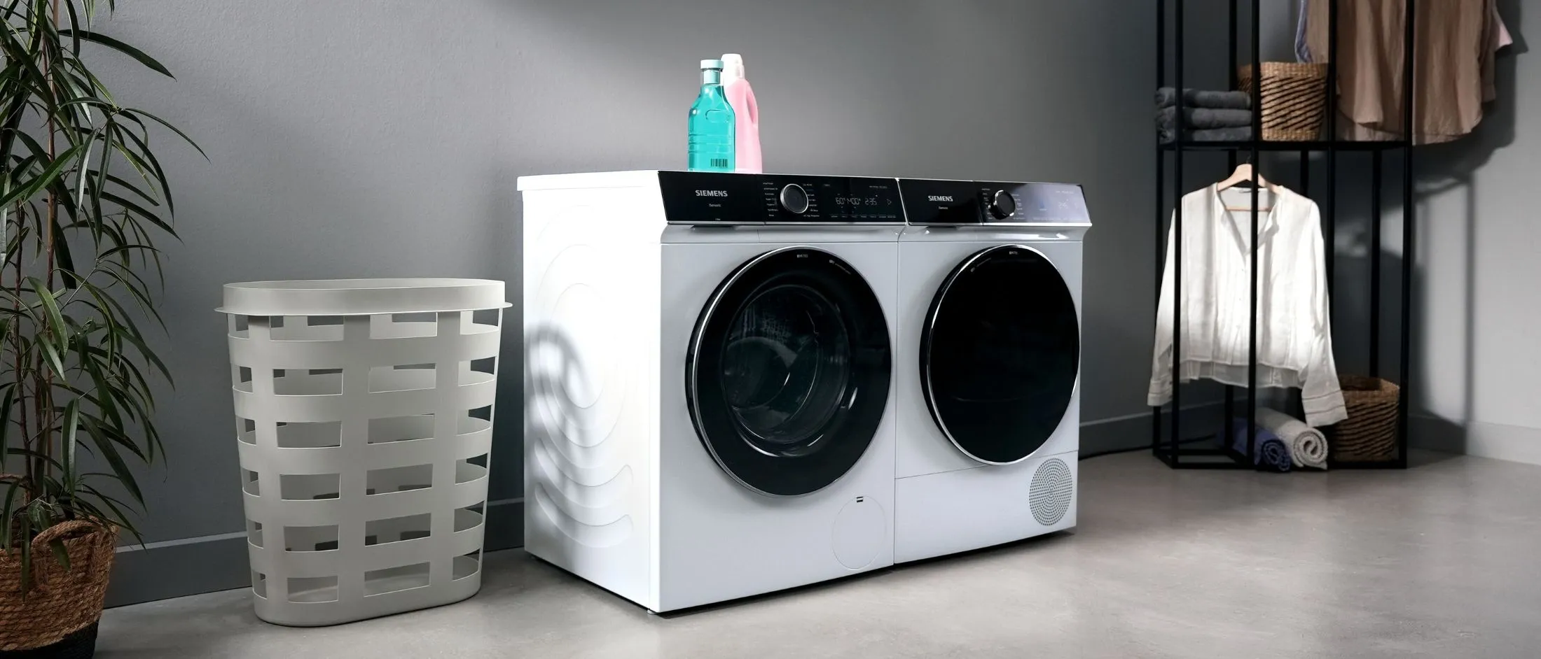 Lave-linge équipé de la fonction i-DOS, avec système de dosage automatique de la lessive.