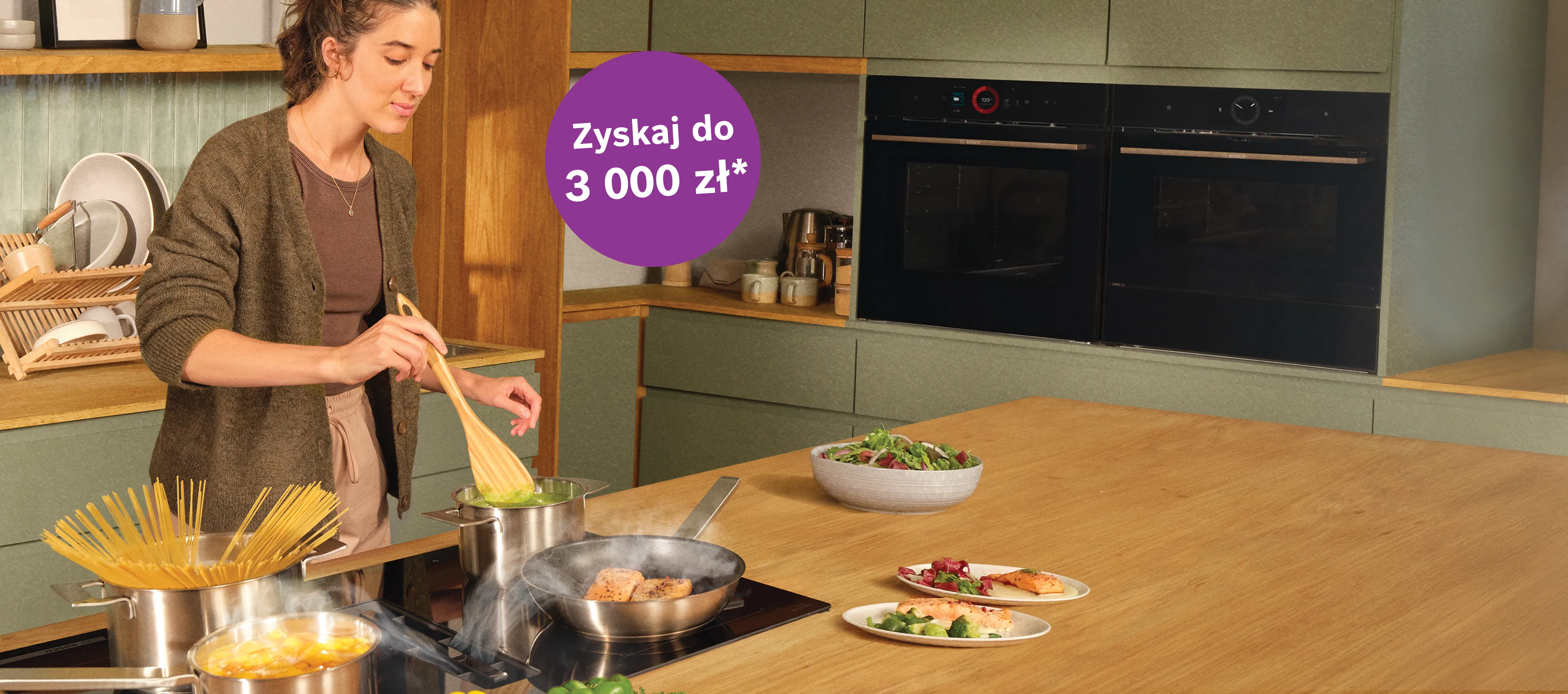 Kobieta gotująca przy płycie idukcyjnej