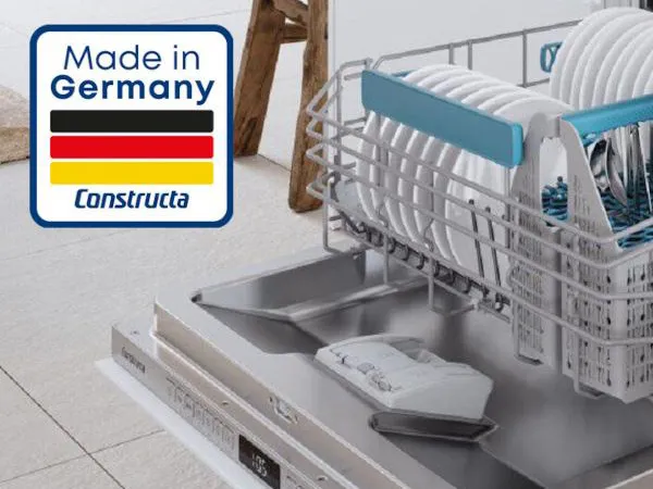 Geöffneter Constructa Geschirrspüler mit Made in Germany Logo
