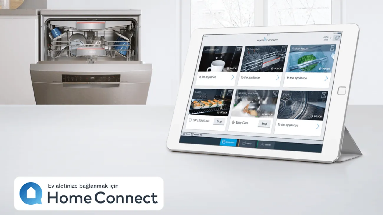 Home Connect uygulama arayüzünü gösteren tablet ve tablet, akıllı ev aleti bağlantısını gösterir.