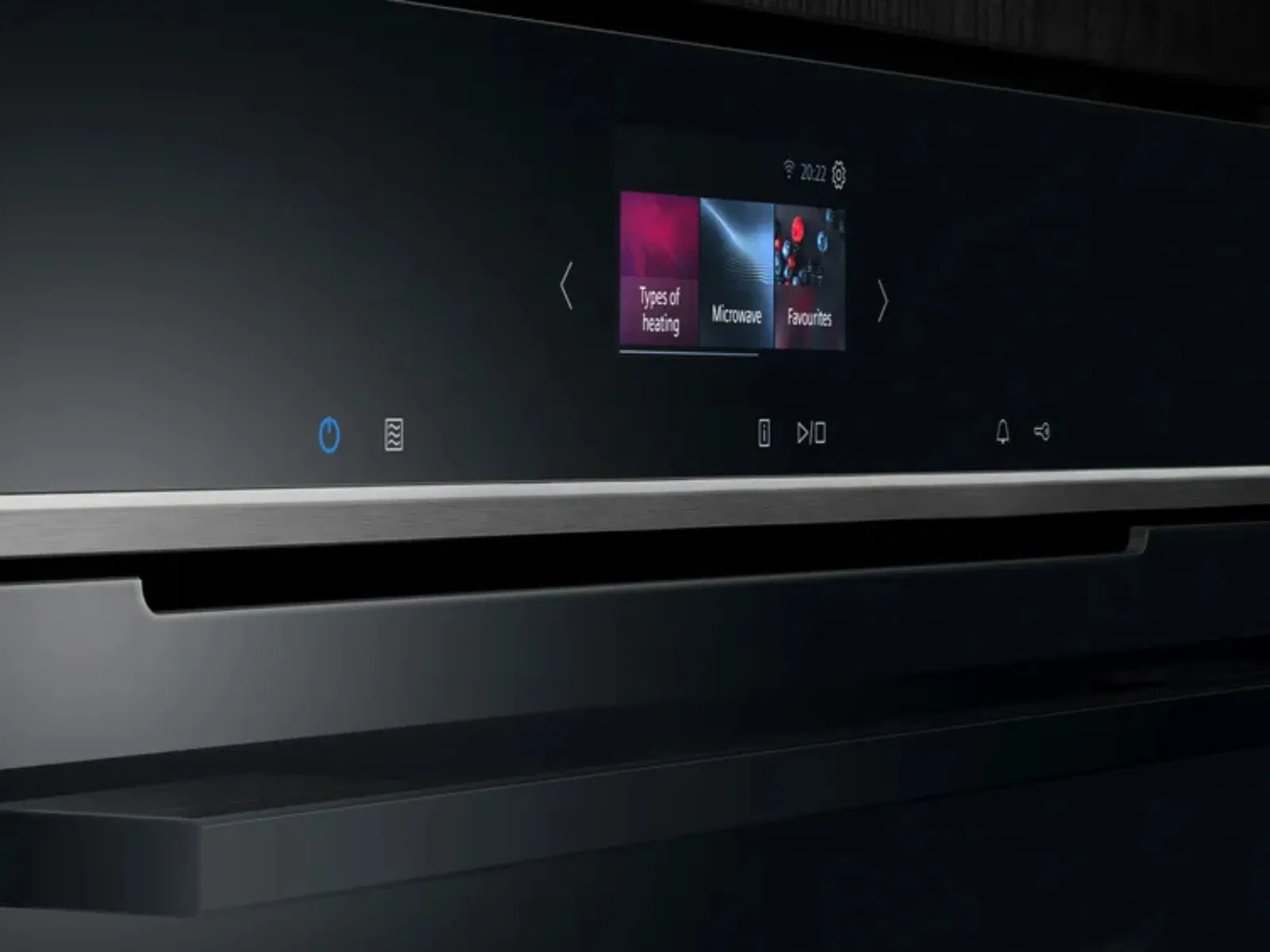 Detalle de un tirador de un horno iQ700 de Siemens
