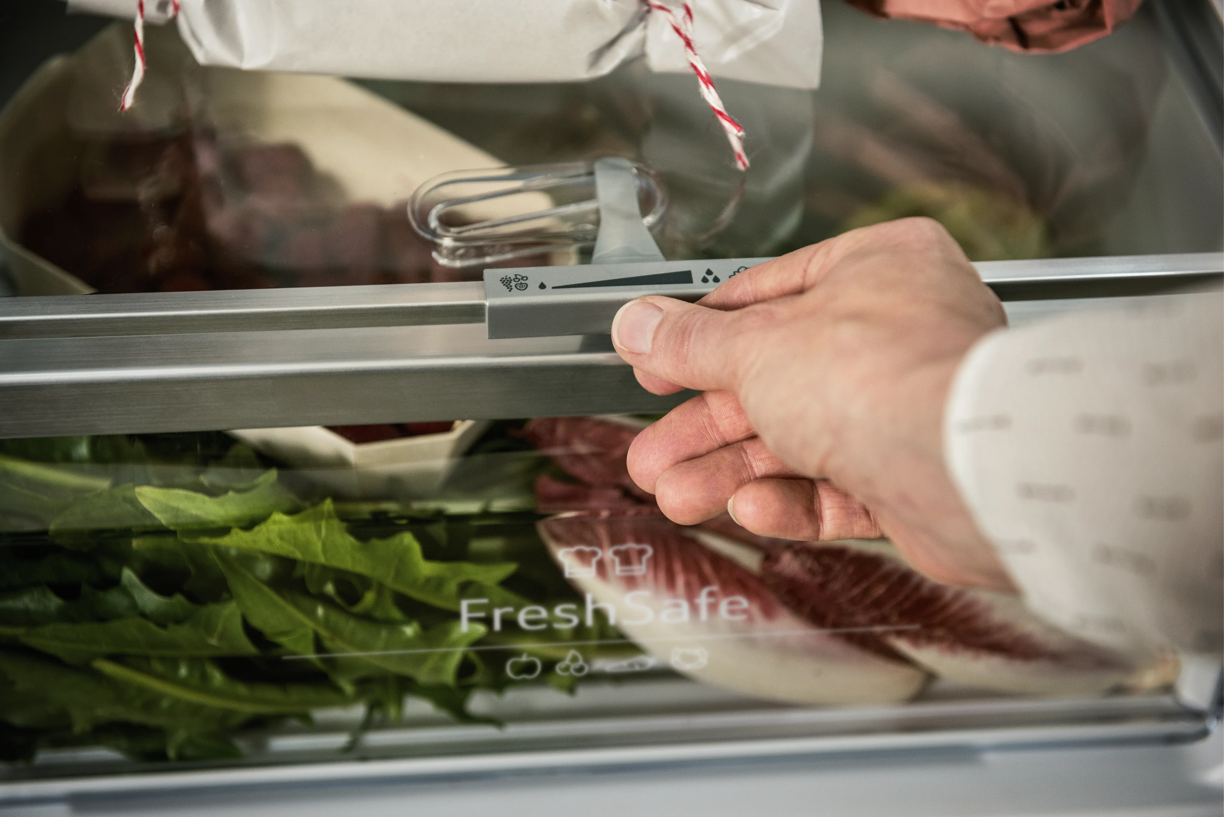 NEFF Fresh Safe 2: Kühlschrank mit regulierbarem Gemüsefach.