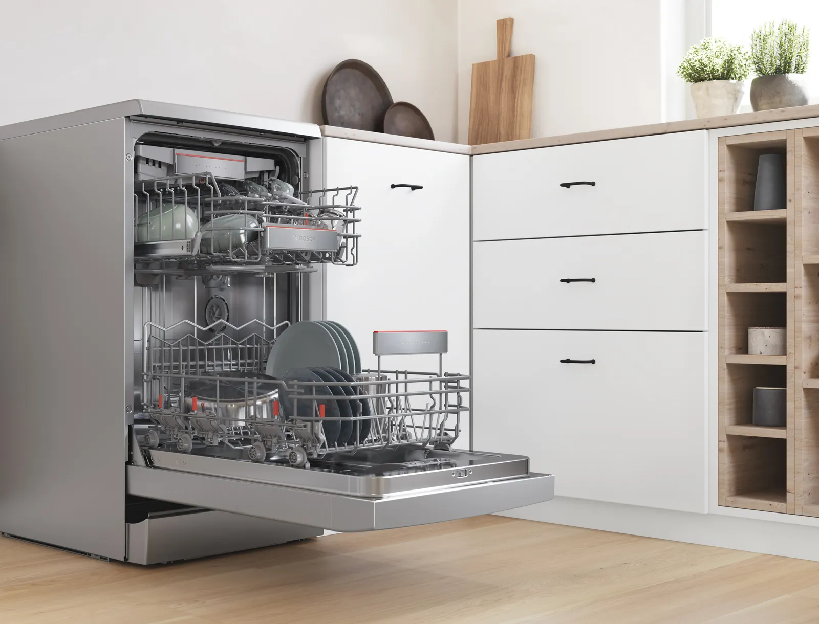 Compact 45-cm Bosch freestanding dishwasher, ideal for limited spaces while offering efficient cleaning performance.