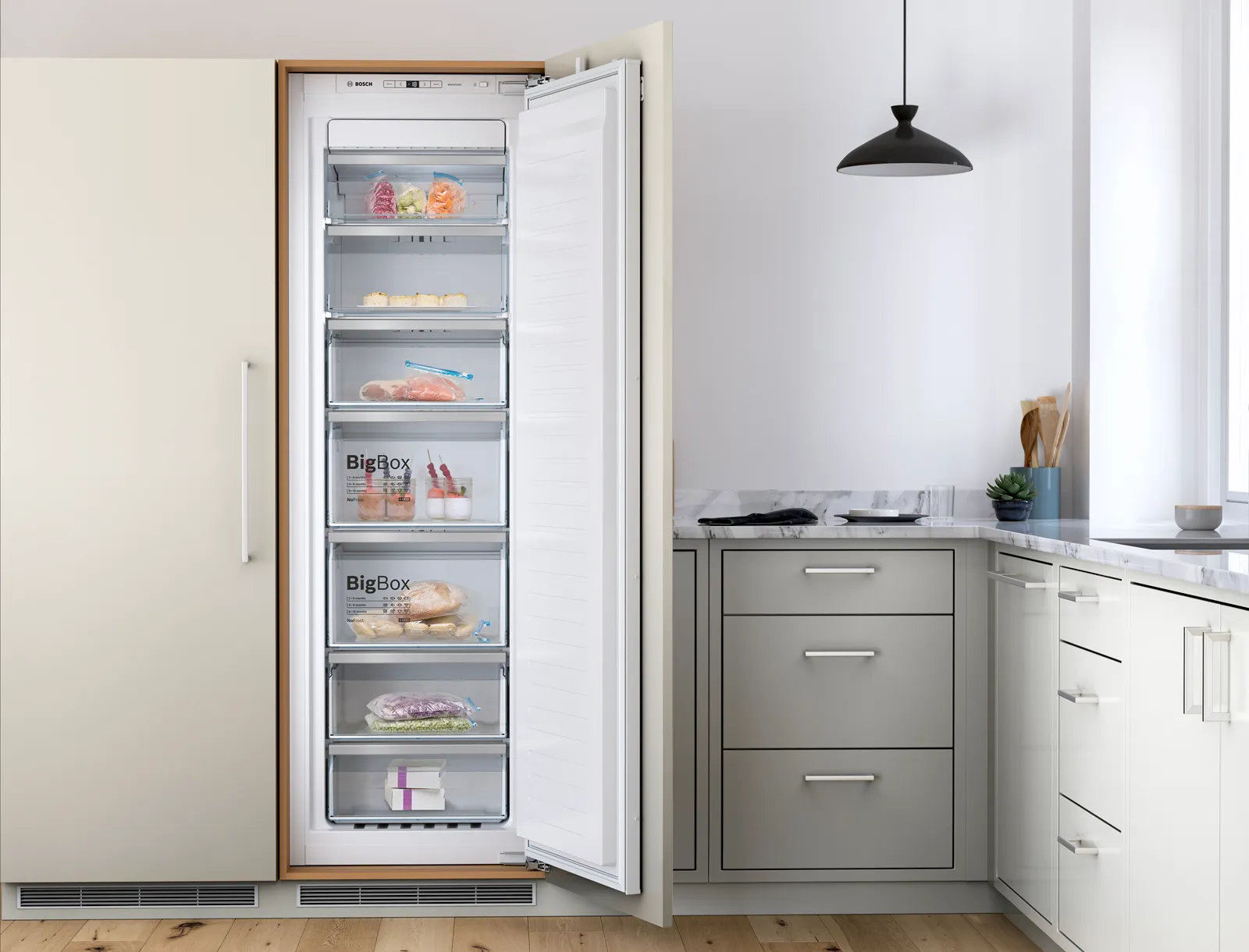 Buit-in upright freezer