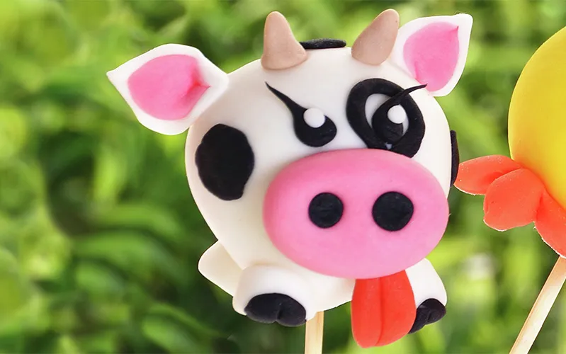 Tier Cakepop verziert als Kuh
