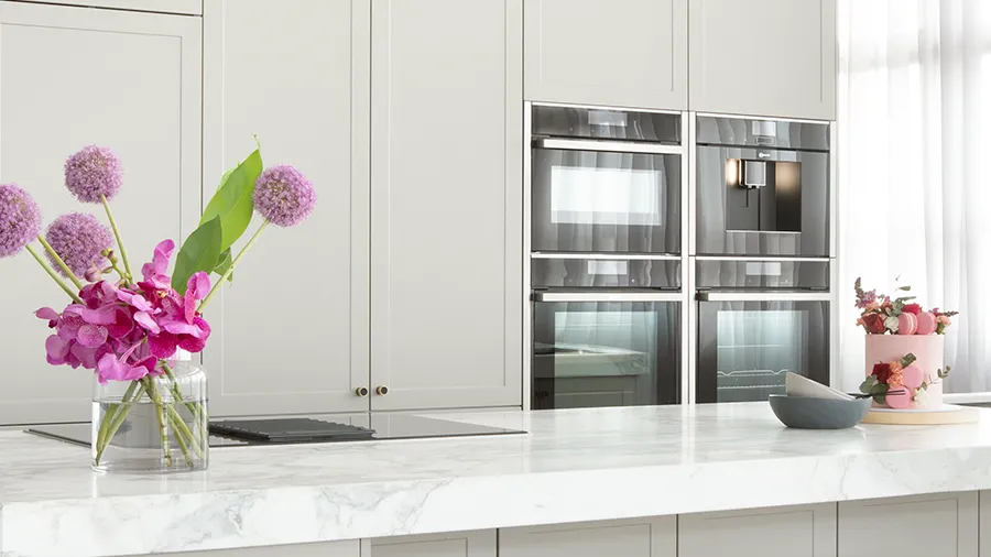 Three ovens, all with features unique to NEFF.