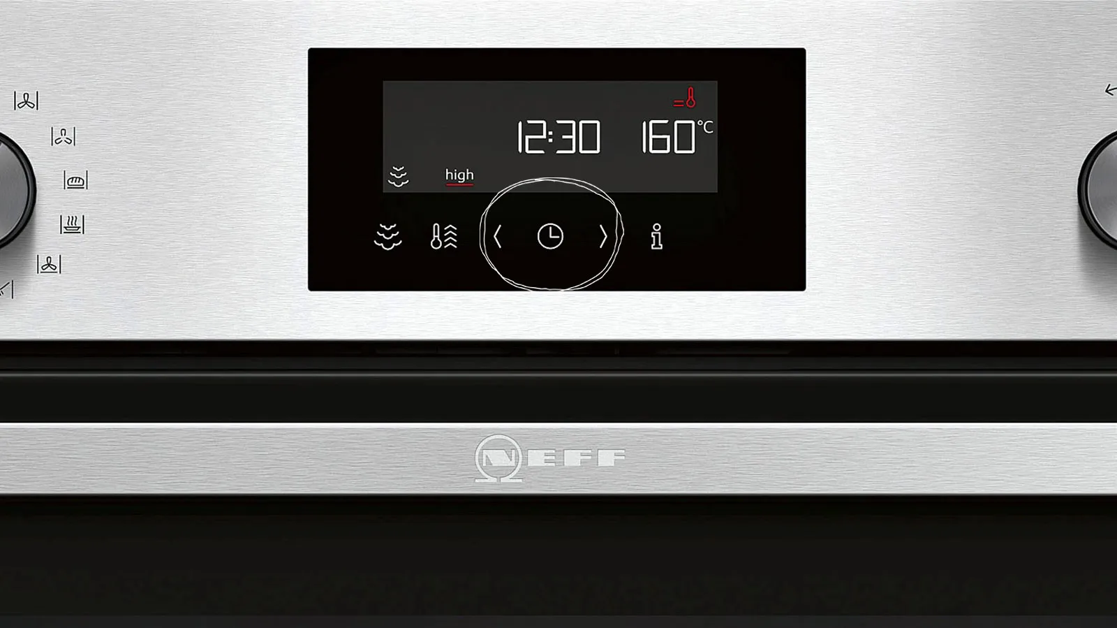 Mit dem Uhr-Symbol kannst du den Backofen entsperren oder sperren.
