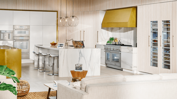 thermador-masterpiece-vs-professional-collection-comparisson-professional-gold-kitchen