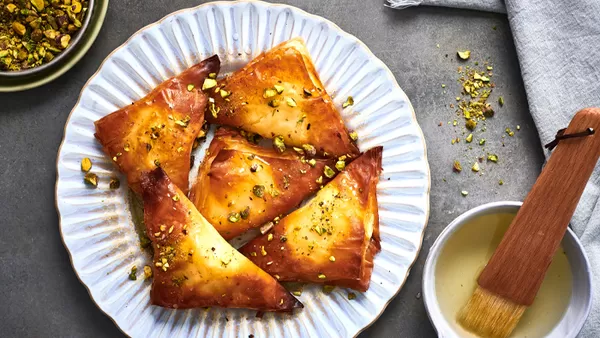 משולשי פילו גבינה מתוקים