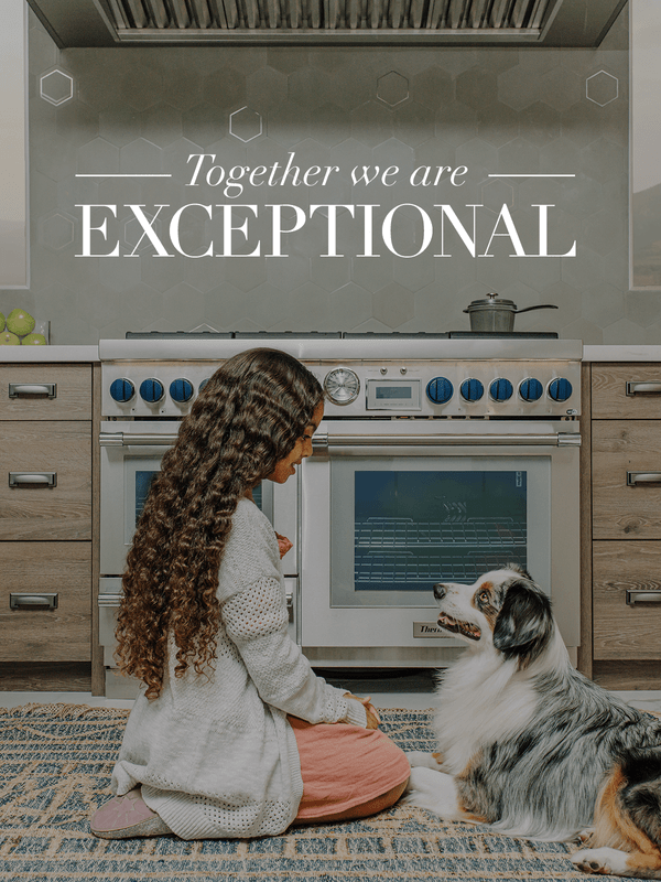 thermador系列一起，我们是例外的女孩和狗