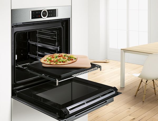 Ein Bosch Backofen in einer modernen K&uuml;che. 
