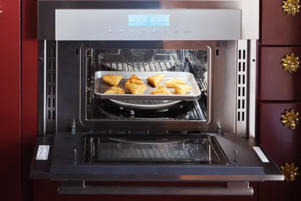 drop down door open microwave oven 