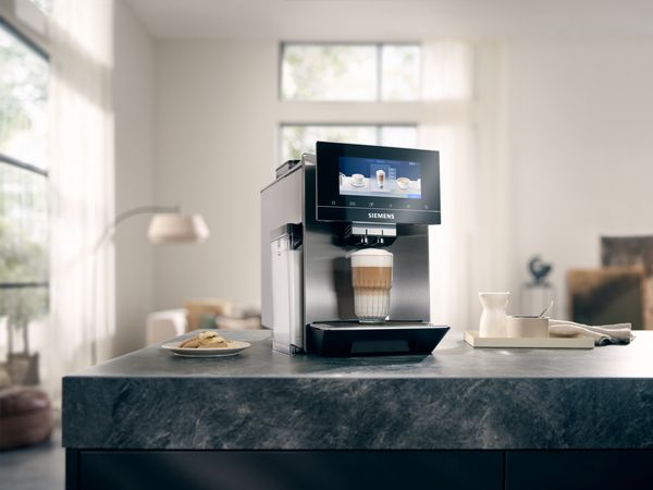 Durch den Siemens Pickup Service für Kaffeevollautomaten wird das Gerät bei Ihnen abgeholt und repariert zurückgebracht.