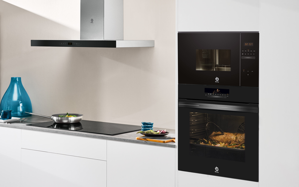 Balay lanza nuevos frigoríficos de la serie Cristal - Cocina Integral -  Últimas noticias de Muebles de Cocina