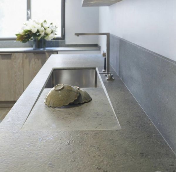 Concrete countertop with sloping drainboard