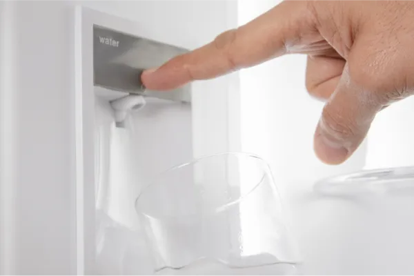 internal water dispenser of thermador freestanding fridge