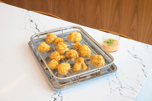 Crispy Cauliflower Bites with Spicy Honey Mustard Dip