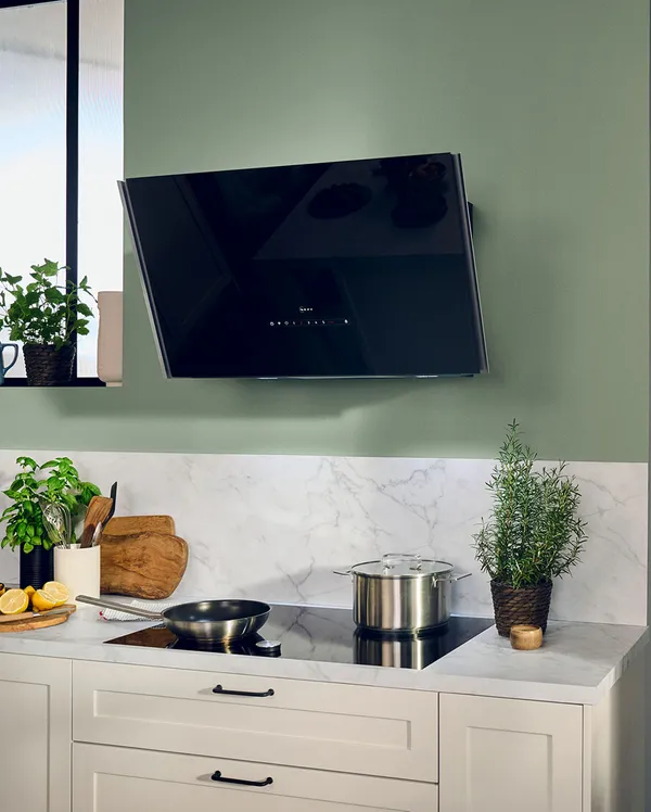 Hob and Hood in green kitchen design