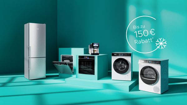 Petrolfarbener Raum mit Hausger&auml;ten von Siemens und dem Hinweis auf die aktuelle Winter-Aktion mit bis zu 150 &euro; Rabatt im Siemens Online Shop