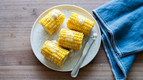 Corn on the cob cooked by air sous vide