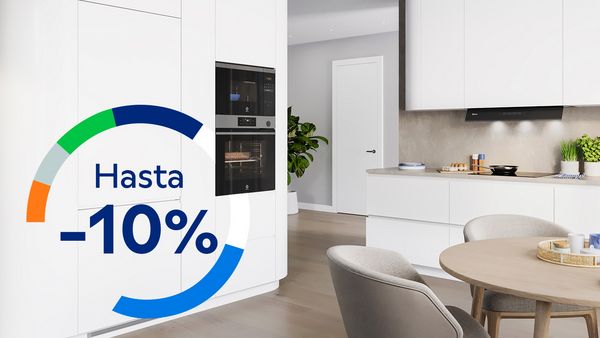 Imagen de cocina blanca con electrodom&eacute;sticos integrados y texto de hasta -10%.