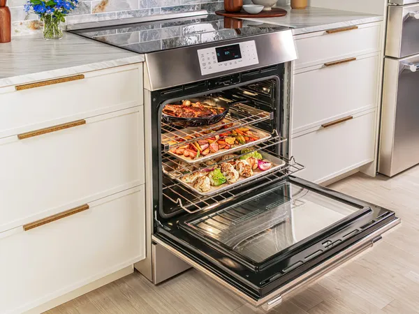 thermador 30 in masterpiece slide in induction range open food