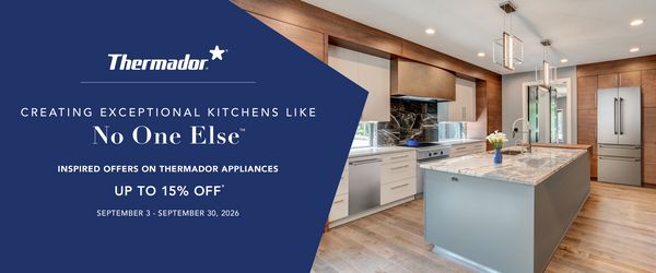 Modern white kitchen with large island, gold fixtures, blue knob stove, and open doors revealing a garden, alongside a Thermador promotion in French.