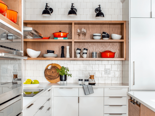 https://media3.bsh-group.com/Images/600x/7030235_thermador-compact-kitchens-exposed-kitchen-shelves_1920x1440.png