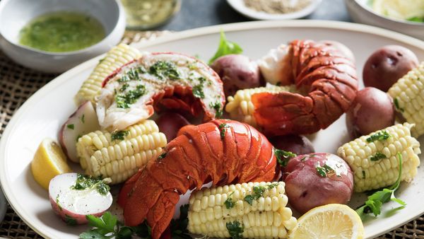Spicy lobster with corn