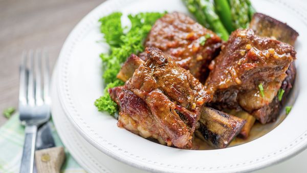 MCIM02721445_thermador-culinary-style-recipes-by-steam-beef-short-ribs_3200x1800.jpg