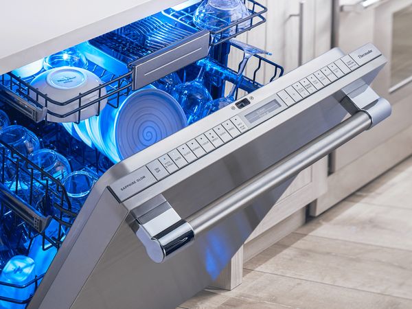 Thermador Star Sapphire Dishwasher closeup with professional handles 