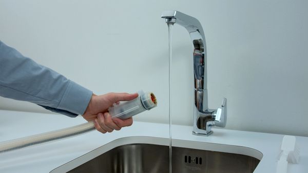 Siemens Home Appliances forklaring på, hvordan vaskemaskinen får tilført vand 