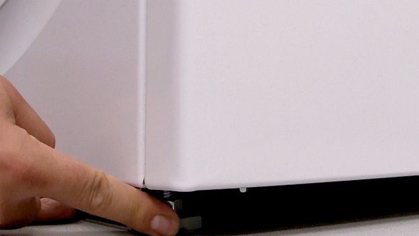 Siemens Home Appliances Forklaring på, hvordan vaskemaskinen nivelleres