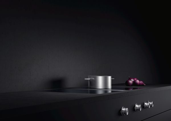 gaggenau cvl 420 flex induction cooktop with downdraft ventilation